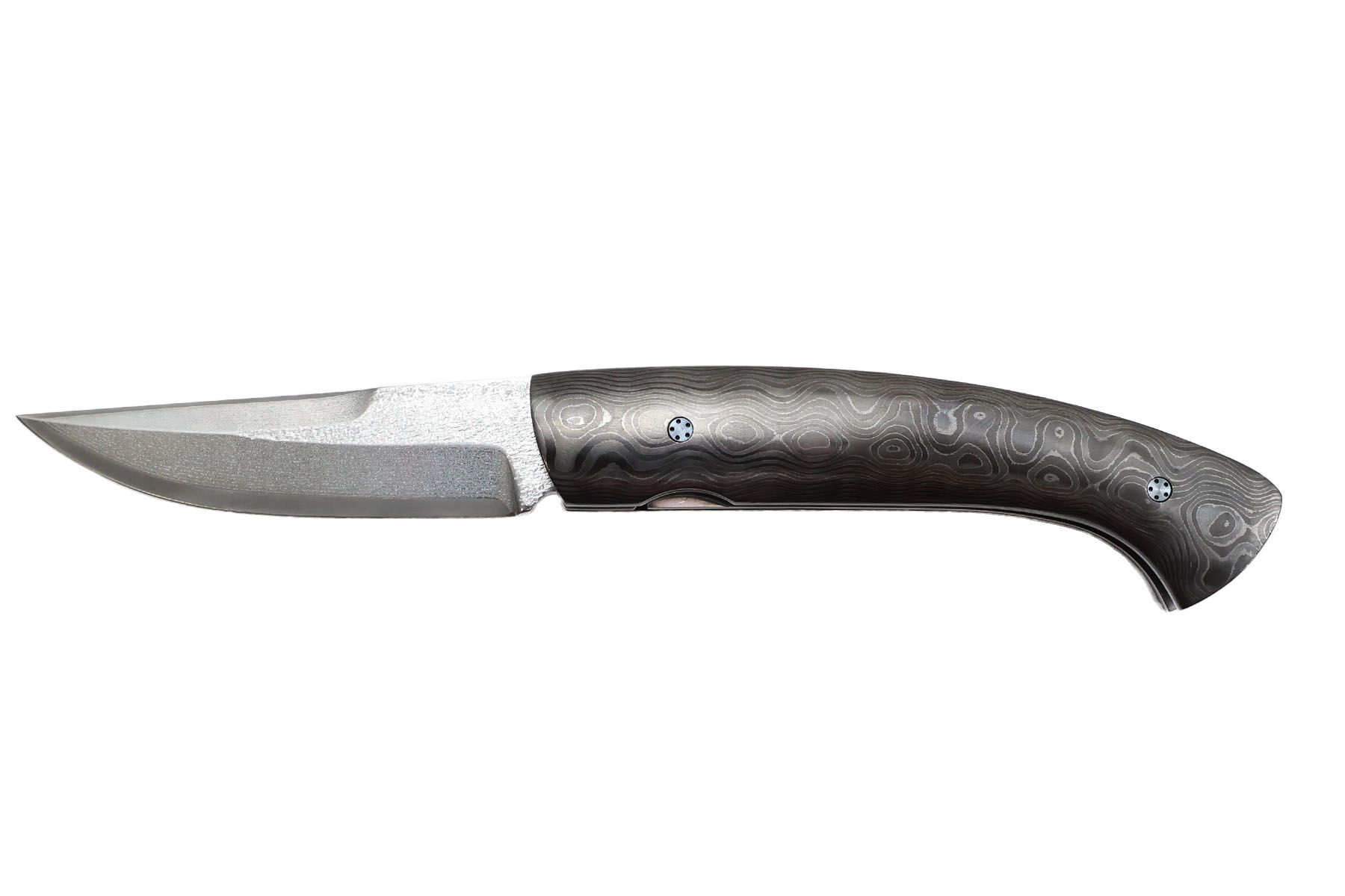 Couteau pliant Artisanal  1515 de Manu Laplace - fibre de carbone damas
