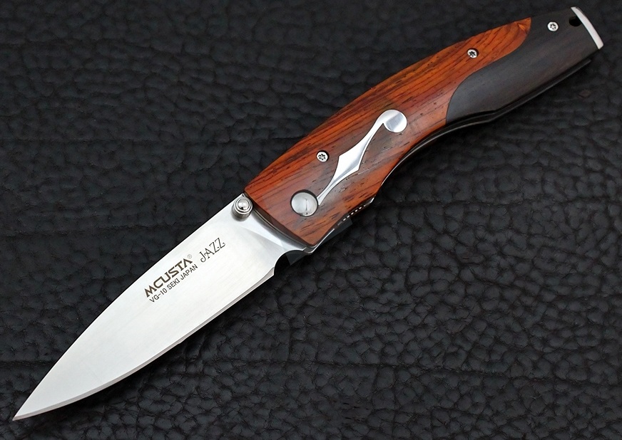 Kit Bushcraft Xforst AG1 + FS24 – Hachette Hickory Et Scie Pliante 24 Cm – Acier Carbone Forgé, Téflon