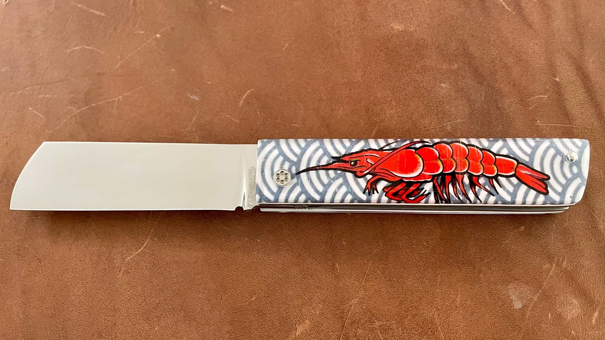 Couteau pliant modèle "le Snard" par Tom Fleury motif crevette