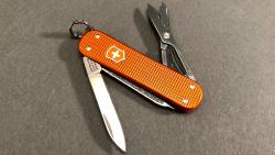 Canif Victorinox Classic Alox Tiger (édition limitée 2021)