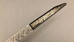 Couteau par Charles Canon manche en charbon poli "Le Terril" Damasteel