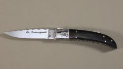Couteau régional Le Camarguais n°10 trident forgé ciselé - 9 cm Pointe de corne noire