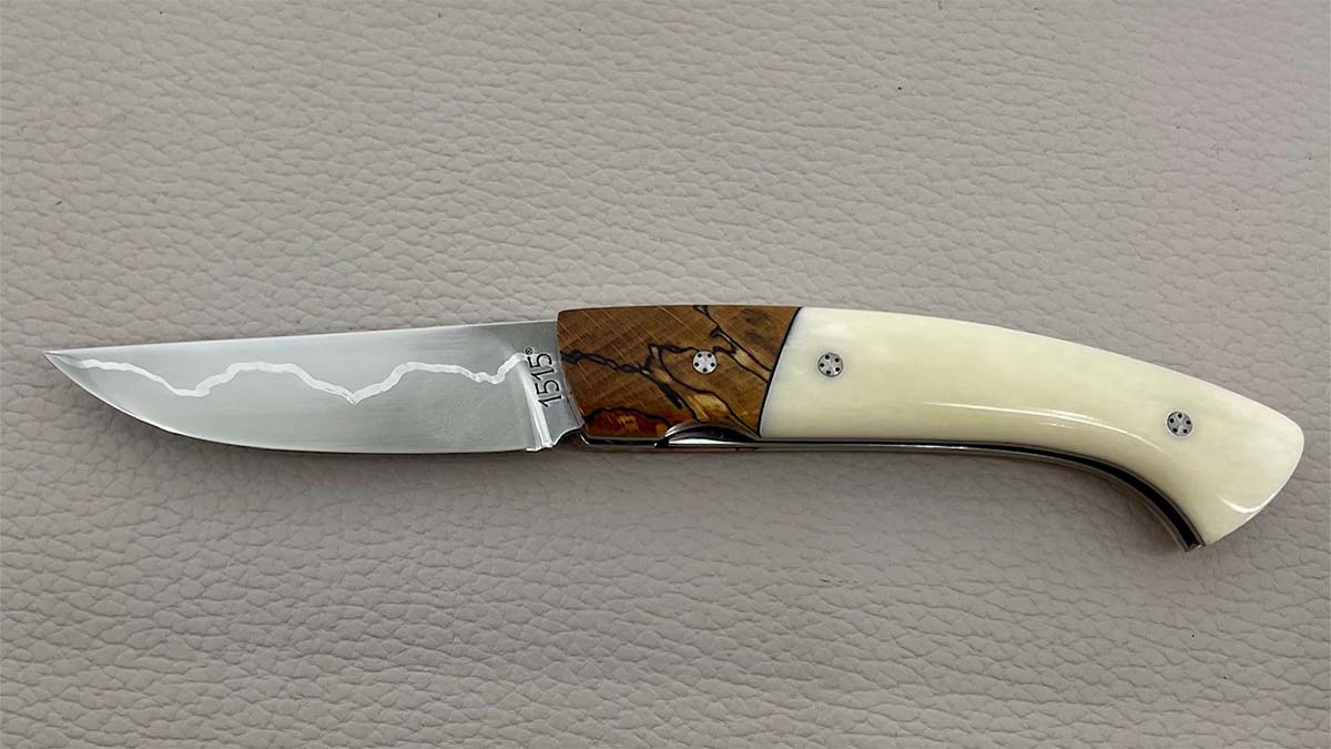Couteau pliant artisanal Le 1515 - Manu Laplace Atelier 1515 - os de bœuf /hêtre
