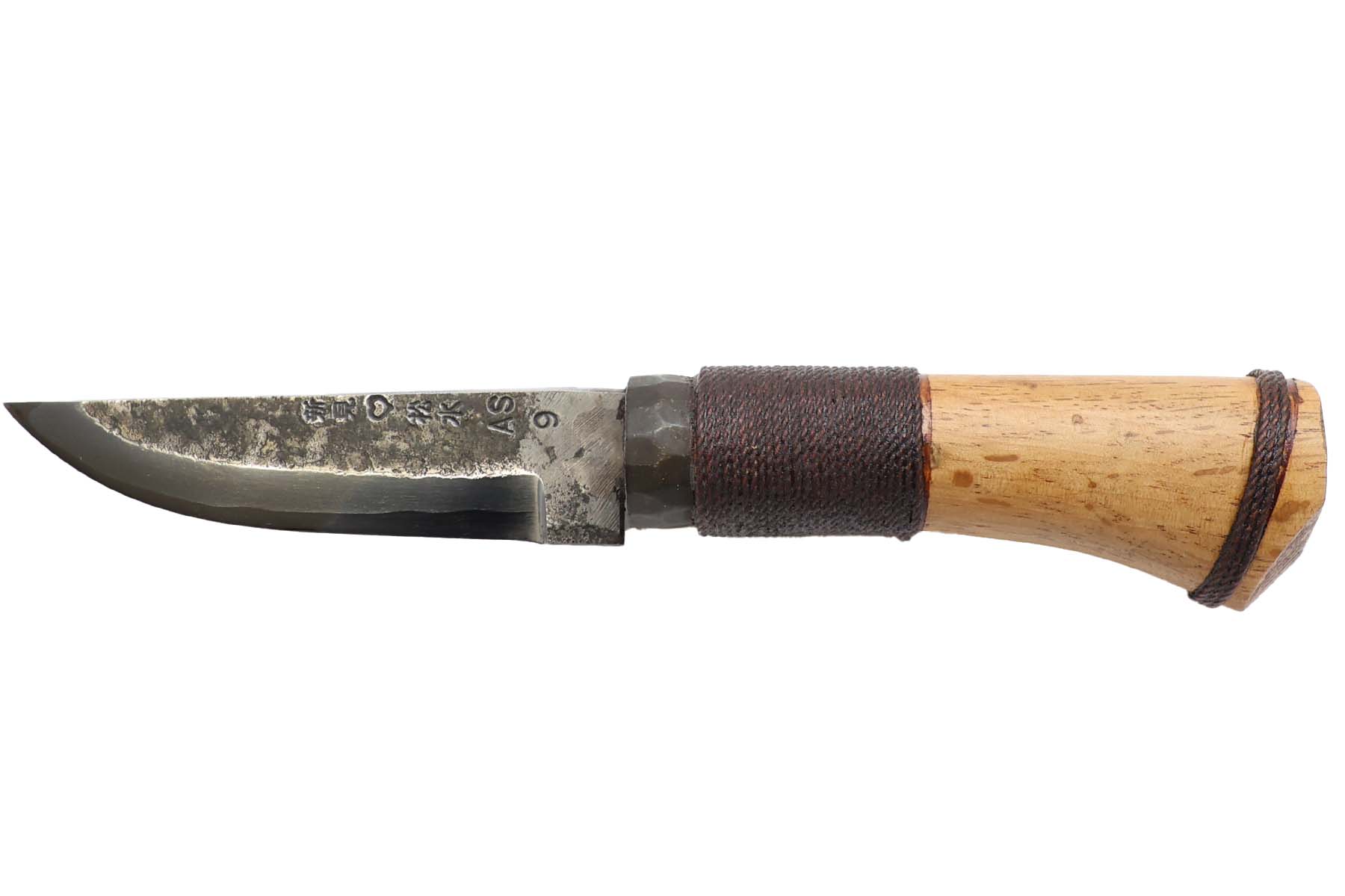 Couteau fixe  NAS de Takeda - mitre martelée - Chêne