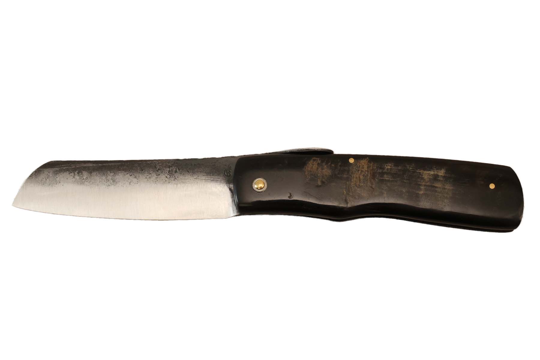 Couteau pliant artisanal modèle "Piémontais " de Richard Ciachera - buffle