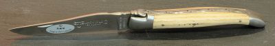 Couteau Laguiole en Aubrac 12 cm - double mitres manche en Frêne- Ressort forgé