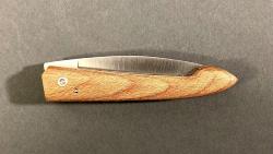 Couteau Le Grat en platane par la coutellerie Savignac