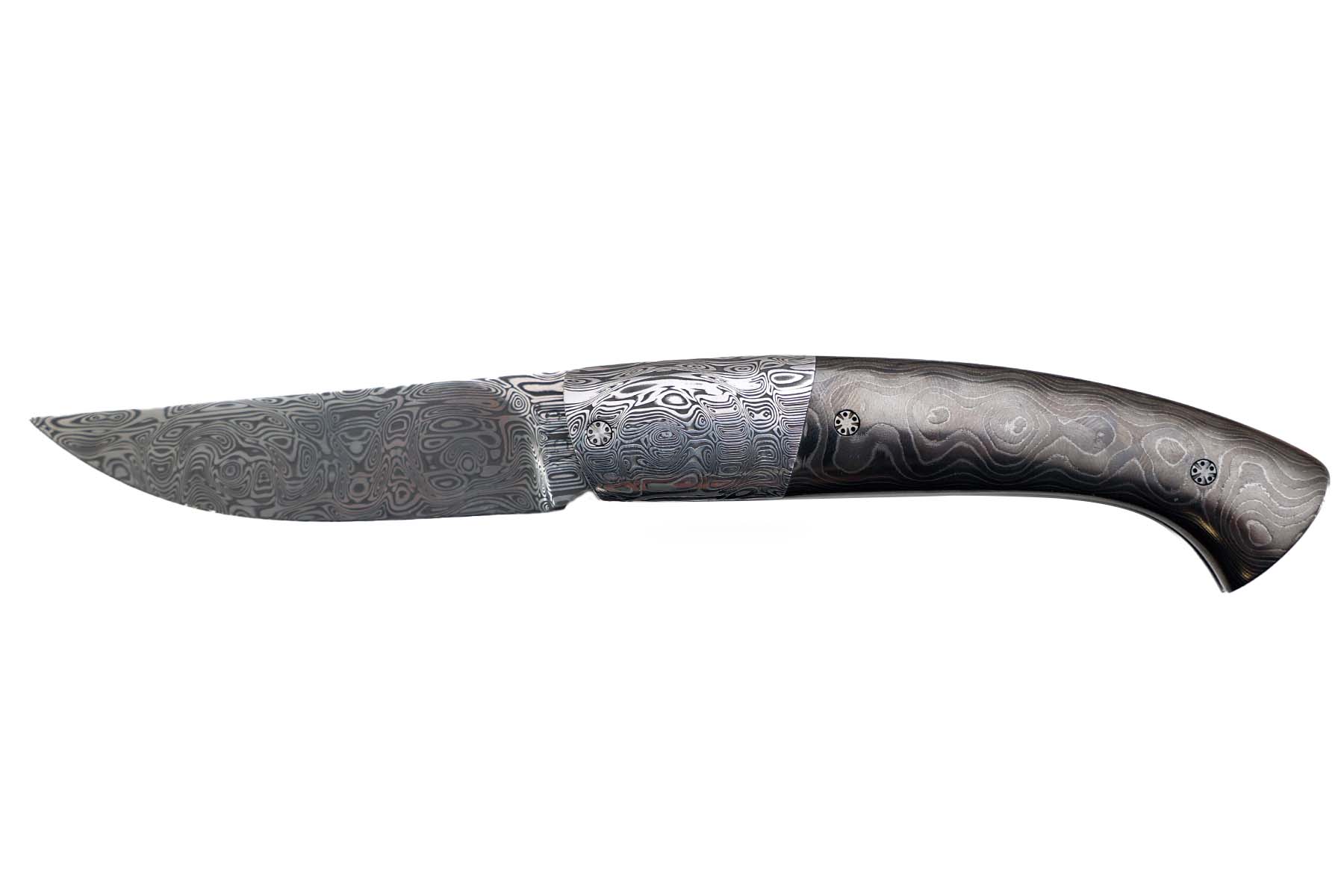 Couteau pliant Artisanal  1515 de Manu Laplace - fibre de carbone damas