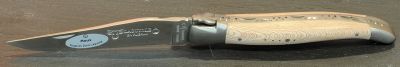 Couteau Laguiole en Aubrac manche en Houx - Acier Carbone