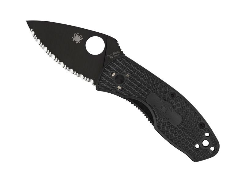Couteau pliant Spyderco Ambitious lame noire à dents -manche 9 cm nylon/fibre de verre noir