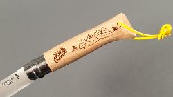 Couteau Opinel n°8 Tour De France 2021 en bois de Hêtre